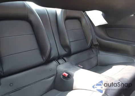 2020 Ford Mustang Ecoboost Premium Fastback z USA, uszkodzony, nr VIN 1FA6P8TH1L5148001